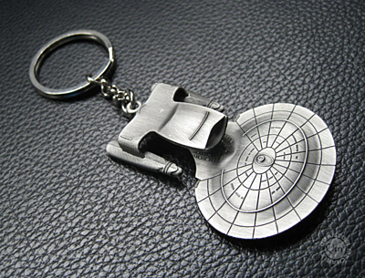 Star Trek - Kovová klíčenka U.S.S. Enterprise NCC-1701-D