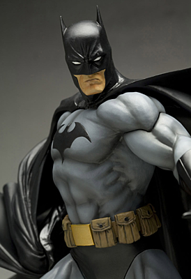 Batman - Black Costume Version ARTFX Statue 29cm