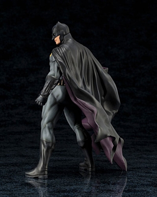 Batman: Rebirth - Batman ARTFX Statue 20 cm