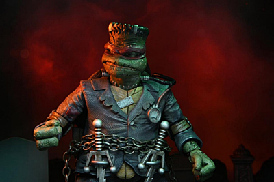 Teenage Mutant Ninja Turtles x Universal Monsters - Raphael as Frankenstein's Monster Ultimate Action Figure