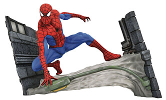 Marvel - Spider-Man (Webbing) Gallery PVC Diorama