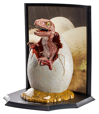 Jurassic Park - Life Finds a Way Statue (Baby Velociraptor in Egg)